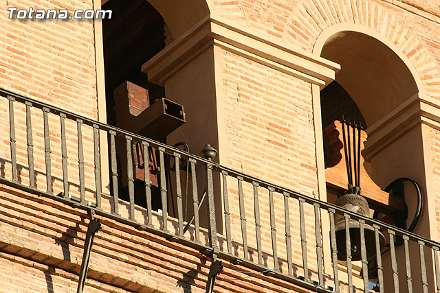 Traslado del Santo Sepulcro desde su sede a la parroquia de Santiago. Totana 2009 - 134