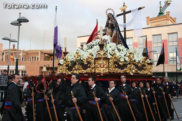 Traslado del Santo Sepulcro desde su sede a la parroquia de Santiago. Totana 2009 - 170