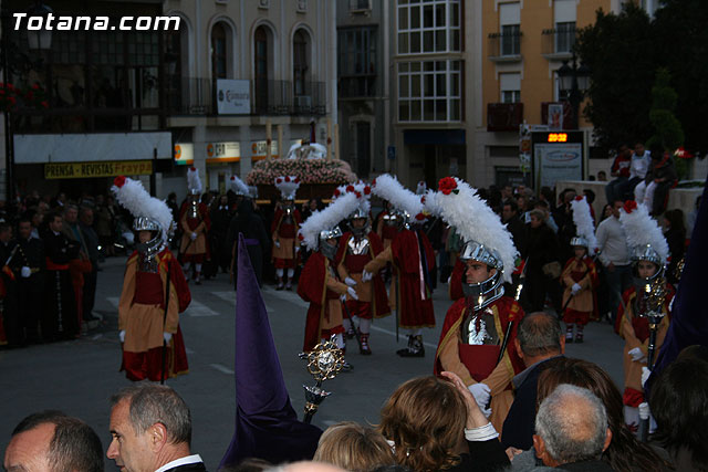 Traslado del Santo Sepulcro desde su sede a la parroquia de Santiago. Totana 2009 - 187