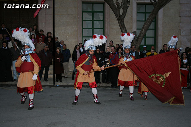 Traslado del Santo Sepulcro desde su sede a la parroquia de Santiago. Totana 2009 - 203