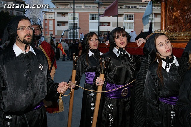 Traslado del Santo Sepulcro desde su sede a la parroquia de Santiago. Totana 2009 - 209