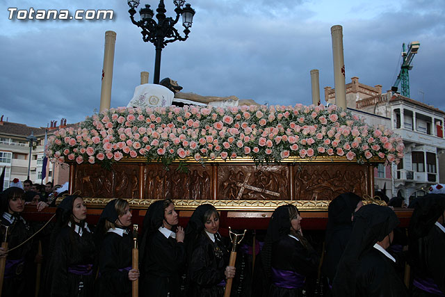 Traslado del Santo Sepulcro desde su sede a la parroquia de Santiago. Totana 2009 - 210