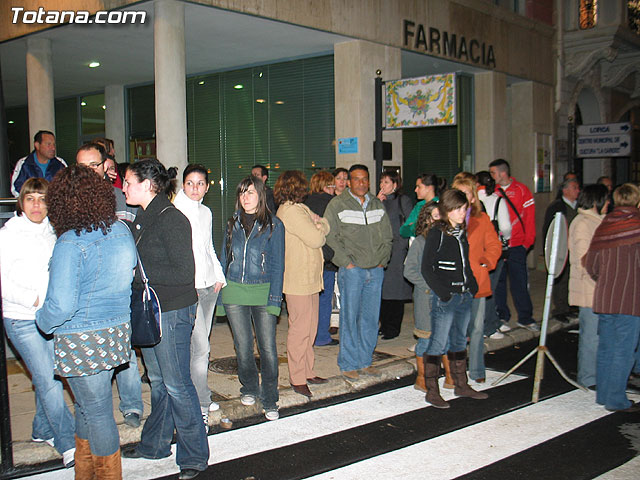 TRASLADO TRONOS QUE PROCESIONARON EN LA NOCHE DEL MARTES Y MIRCOLES SANTO - 10