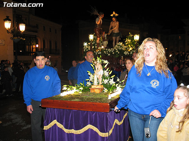 TRASLADO TRONOS QUE PROCESIONARON EN LA NOCHE DEL MARTES Y MIRCOLES SANTO - 17