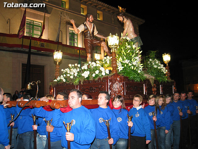 TRASLADO TRONOS QUE PROCESIONARON EN LA NOCHE DEL MARTES Y MIRCOLES SANTO - 23