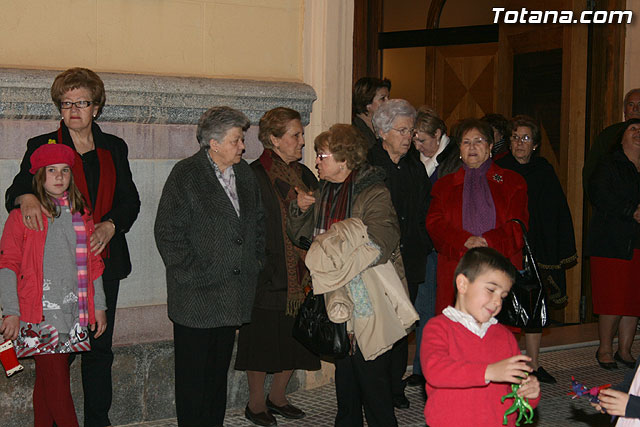 Va Crucis organizado por la Hermandad de Jess en el Calvario y Santa Cena. 2010 - 7
