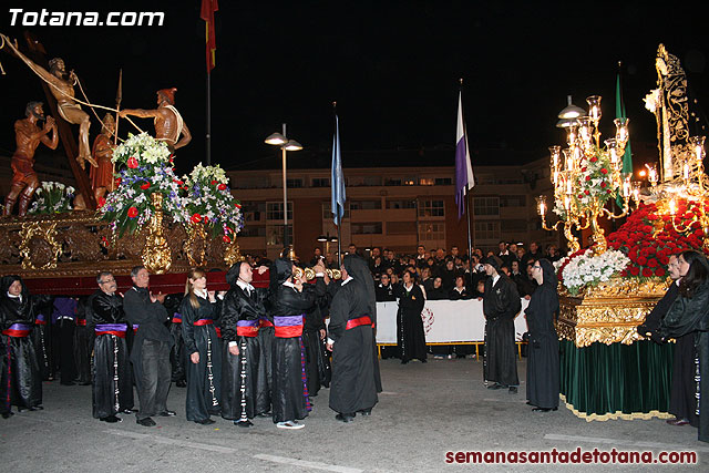 Procesin del Santo Entierro - Viernes Santo 2010 - Reportaje II (Recogida) - 909