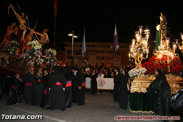 Procesin del Santo Entierro - Viernes Santo 2010 - Reportaje II (Recogida) - 912