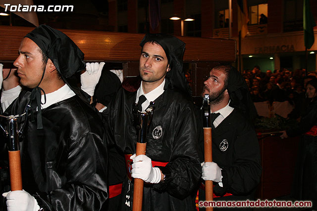 Procesin del Santo Entierro - Viernes Santo 2010 - Reportaje II (Recogida) - 337