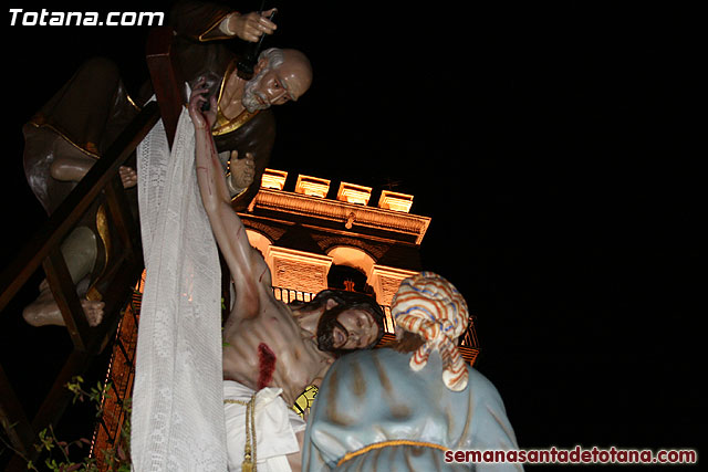 Procesin del Santo Entierro - Viernes Santo 2010 - Reportaje II (Recogida) - 371