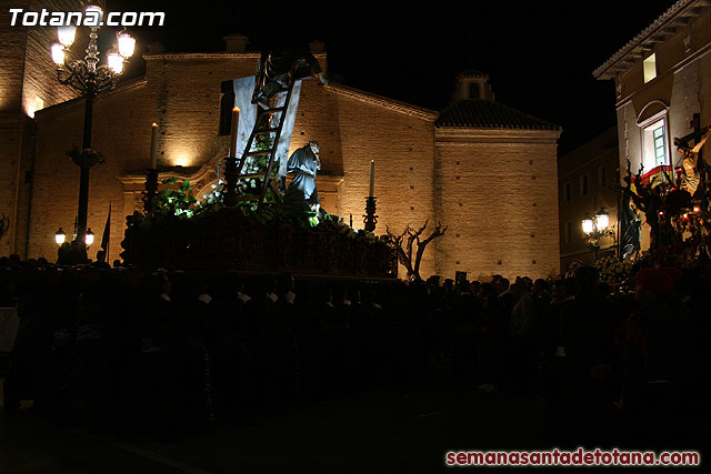 Procesin del Santo Entierro - Viernes Santo 2010 - Reportaje II (Recogida) - 390