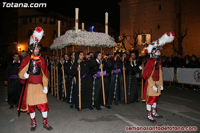 Procesin del Santo Entierro - Viernes Santo 2010 - Reportaje II (Recogida) - 536