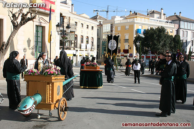 Procesin Viernes Santo maana 2010 - Reportaje I (Salida y recogida I) - 49