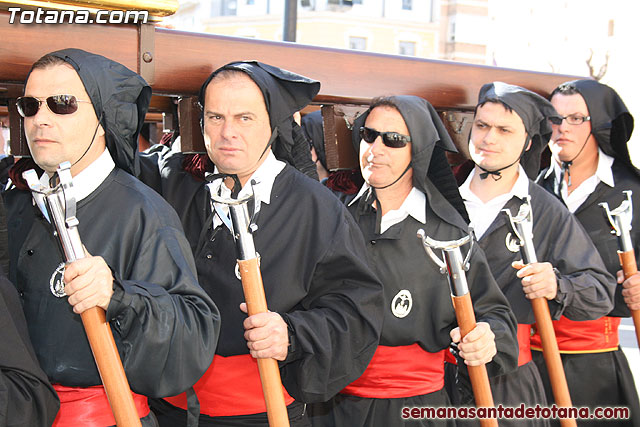 Procesin Viernes Santo maana 2010 - Reportaje I (Salida y recogida I) - 145