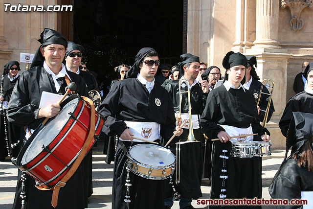 Procesin Viernes Santo maana 2010 - Reportaje I (Salida y recogida I) - 386