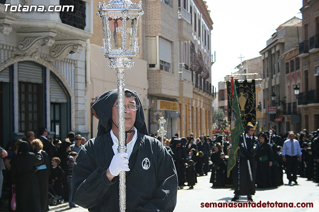 Procesin Viernes Santo maana 2010 - Reportaje II (Recogida) - 5