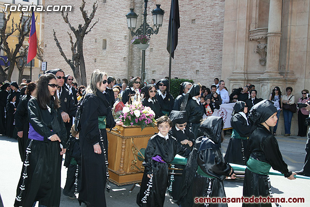 Procesin Viernes Santo maana 2010 - Reportaje II (Recogida) - 23