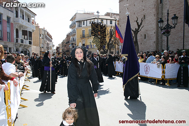 Procesin Viernes Santo maana 2010 - Reportaje II (Recogida) - 74