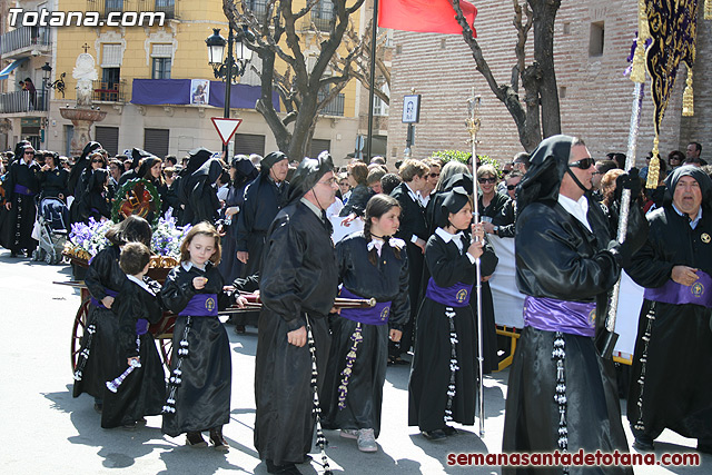 Procesin Viernes Santo maana 2010 - Reportaje II (Recogida) - 77