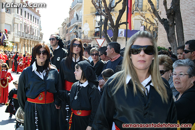 Procesin Viernes Santo maana 2010 - Reportaje II (Recogida) - 147