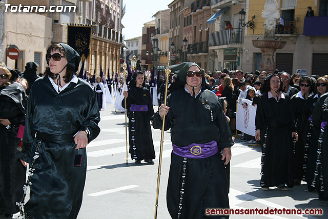 Procesin Viernes Santo maana 2010 - Reportaje II (Recogida) - 197