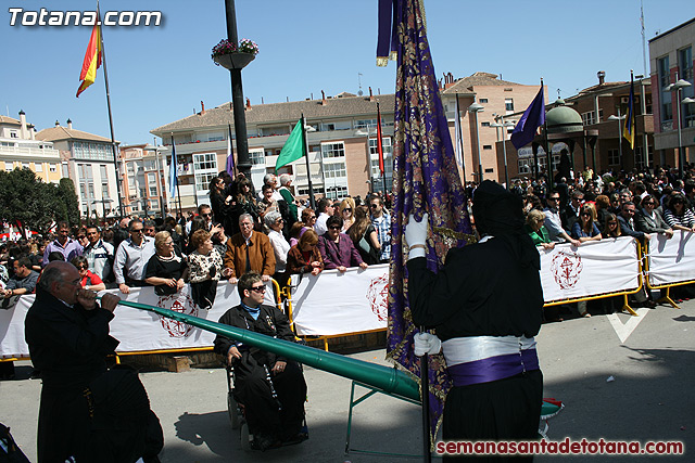 Procesin Viernes Santo maana 2010 - Reportaje II (Recogida) - 270