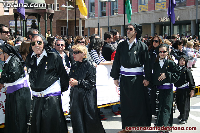 Procesin Viernes Santo maana 2010 - Reportaje II (Recogida) - 273