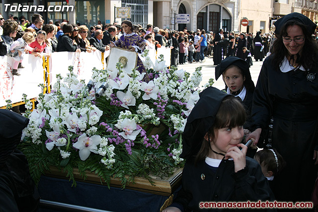 Procesin Viernes Santo maana 2010 - Reportaje II (Recogida) - 276