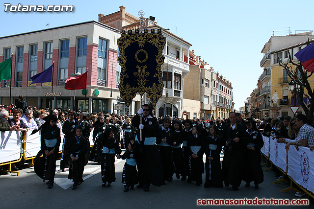 Procesin Viernes Santo maana 2010 - Reportaje II (Recogida) - 381