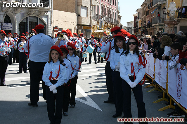 Procesin Viernes Santo maana 2010 - Reportaje II (Recogida) - 397