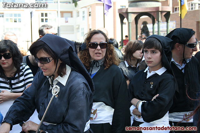 Procesin Viernes Santo maana 2010 - Reportaje II (Recogida) - 448