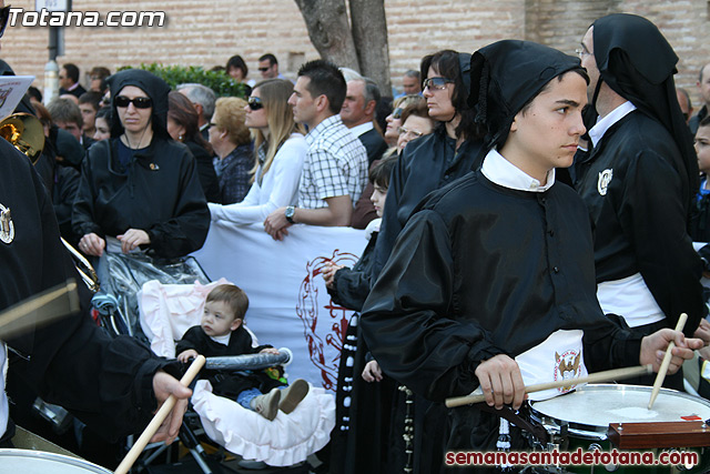 Procesin Viernes Santo maana 2010 - Reportaje II (Recogida) - 461