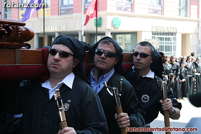 Procesin Viernes Santo maana 2010 - Reportaje II (Recogida) - 484