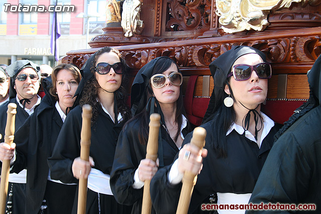 Procesin Viernes Santo maana 2010 - Reportaje II (Recogida) - 490