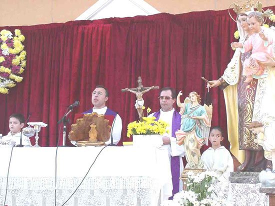 Numerosos vecinos acudieron a la tradicional misa de nimas, Foto 1