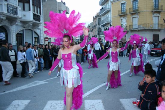 El color y la alegra llenaron las calles de la localidad con el desfile de Carnaval de los adultos, Foto 6