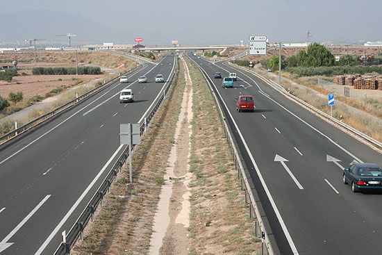 Fallece un motorista que conduca en direccin contraria por la A7 a la altura de la localidad , Foto 1