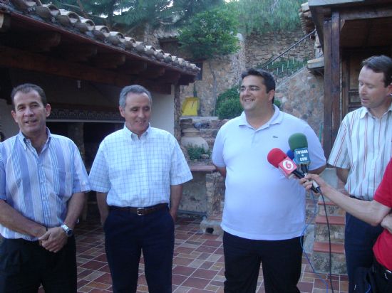 La asociacin Higea. Salud y Vida ha acondicionado las Casas de la Piedra en el paraje de Campix de Sierra Espua, Foto 2