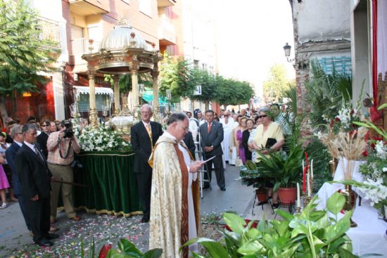 Muchos nios y nias de Primera Comunin tomaron parte en la procesin del Corpus Christi celebrada el pasado domingo, Foto 3