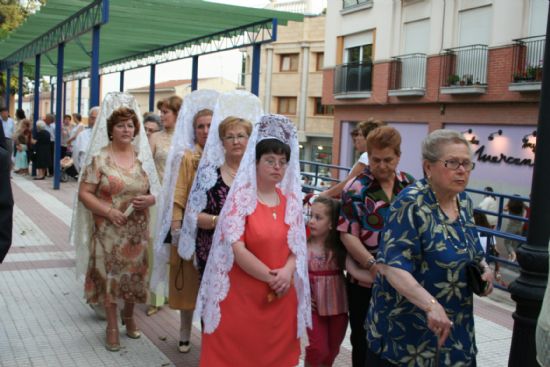 Las calles se engalanaron para recibir el paso de la procesin del Lunes de los Frailes, Foto 4