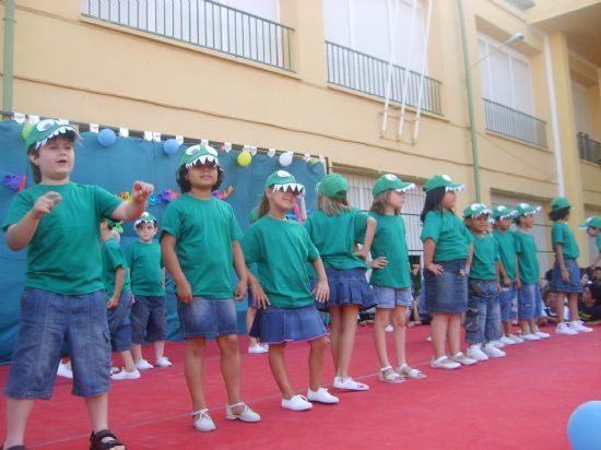 Los escolares despiden el curso con sus fiestas, Foto 3