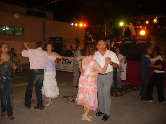 El buen ambiente reinó en las fiestas del barrio Olímpico, Las Peras, Estación y Triptolemos, Foto 2