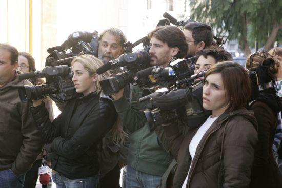 El alcalde quiso dejar claro en el acta, tras declarar, que ha llegado a esta situacin por ser buena persona y buen alcalde, Foto 1