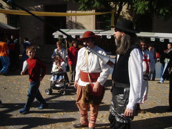 Muchos vecinos disfrutaron durante el fin de semana con el tradicional Mercado Medieval, Foto 2