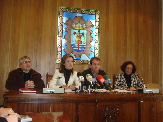 Nace la figura del corresponsal juvenil en los dos Institutos de Enseanza Secundaria de la localidad, Foto 1