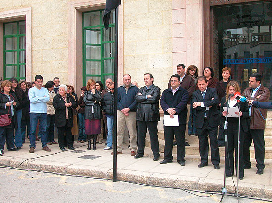 Totana recuerda con emocin a las vctimas del 11-M, Foto 1