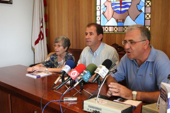 Se presenta el libro Toponimia del trmino municipal de Totana, Foto 1