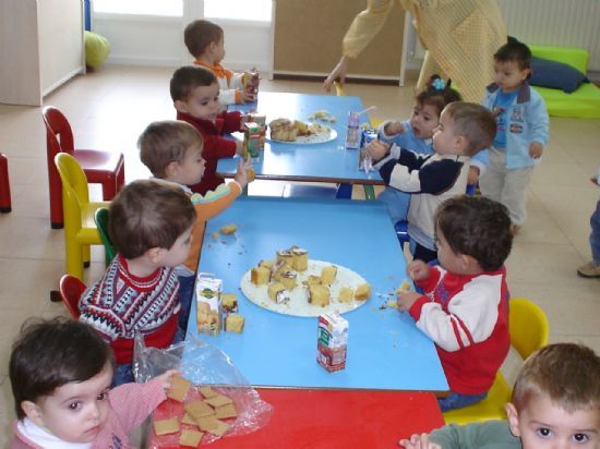 Los alumnos de la Carmen Bar celebraron la Fiesta de la Castaa, Foto 1