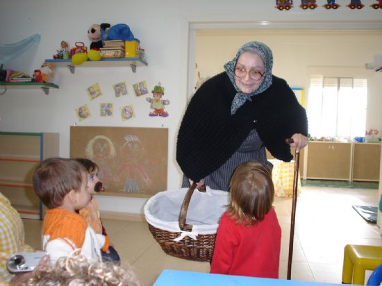 Los alumnos de la Carmen Bar celebraron la Fiesta de la Castaa, Foto 2