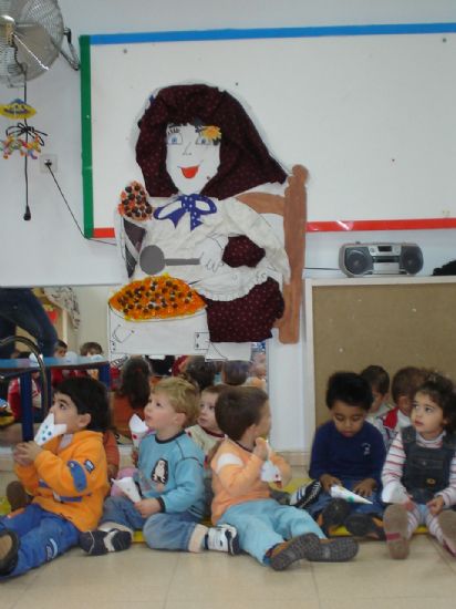 Los alumnos de la Carmen Bar celebraron la Fiesta de la Castaa, Foto 3